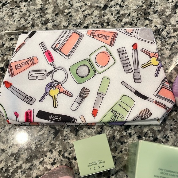 🛍️HOST Pick🛍️Amazing brand new Clinique products 10 piece bundle - Picture 5 of 15